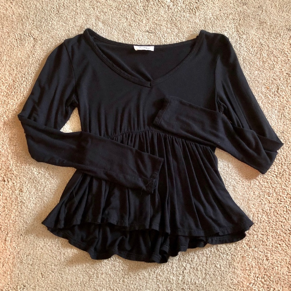 Black Flowy Longsleeve Peplum Top